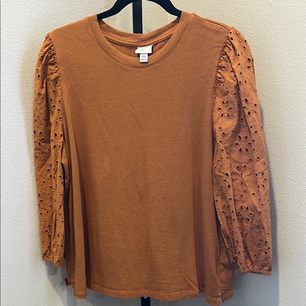 Universal Thread Brown Boxy Ruffled 3/4 Sleeve Blouse